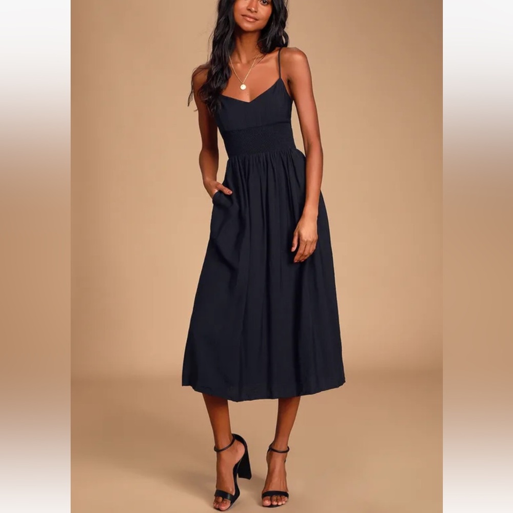 Lulu’s Full Heart Black Smocked Midi Dress